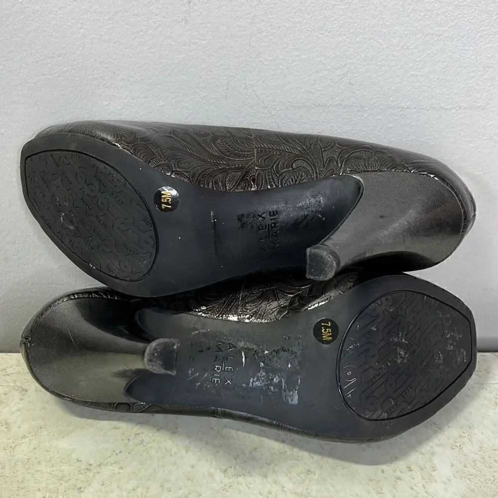 Alex Marie Flower Embossed Pumps 7.5 - Picture 9 of 9